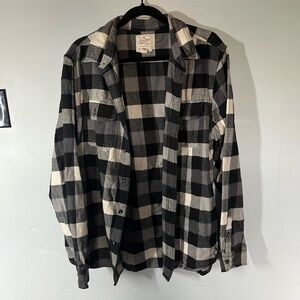 AE Heritage ✨ B&W Flannel 🖤🤍